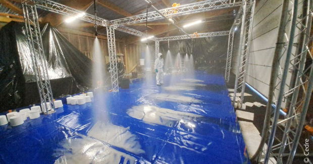 Chemical dispersant spraying systems